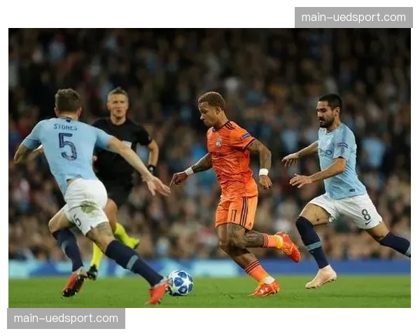 战术板复盘：解析曼城是如何通过一次战术角球击穿利物浦防线的