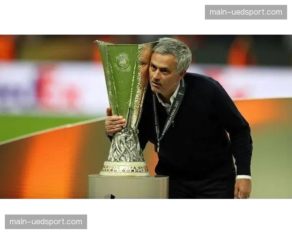 历史回顾:从穆里尼奥的“10秒反击理论”到今日欧冠的数据化实践 历史回顾:从穆里尼奥的“10秒反击理论”到今日欧冠的数据化实践